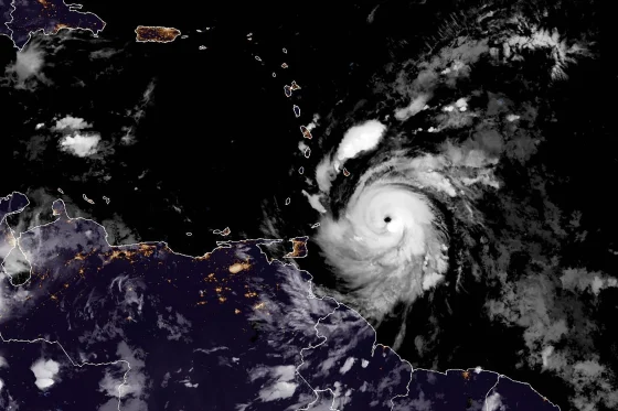 Hurricane Beryl makes landfall as high-end Category 4 hurricane in Carriacou; strengthens to C5