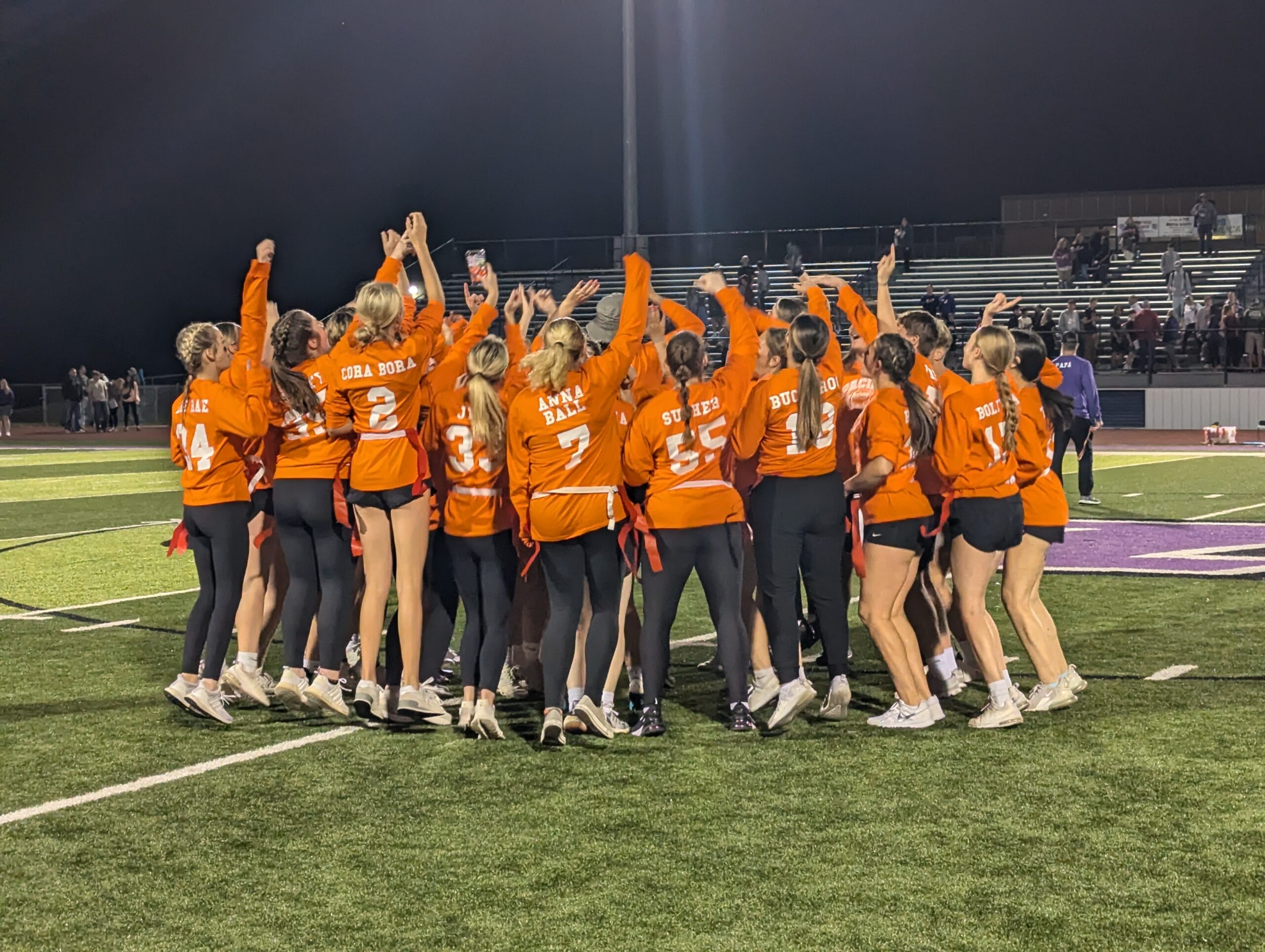 Seniors narrowly edge out Powderpuff win in defensive gridlock